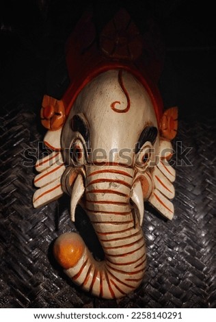 Close of picture of Ganesh
