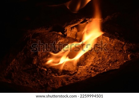 Picture of burning yellow fire 