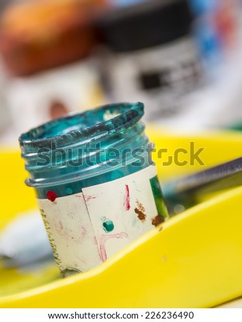 Paint Containers
