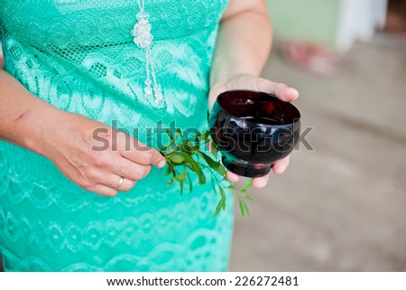 hands of mother at the wedding