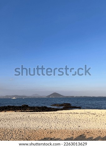 Jeju Island's clear sky and blue sea.