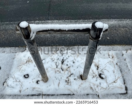 picture of wooden fence with snow