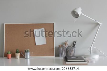 Note Board on working table.