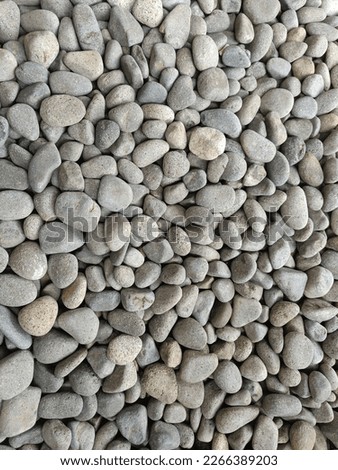 beautiful round stones for pond decoration
