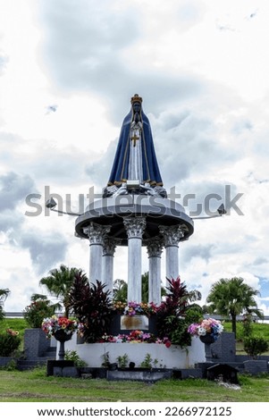 Our Lady Aparecida statue at the entrance clover of the city of Adamantina