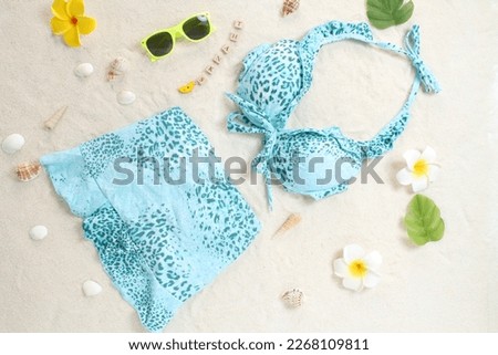 Japanese women's bikini swimsuit picture material