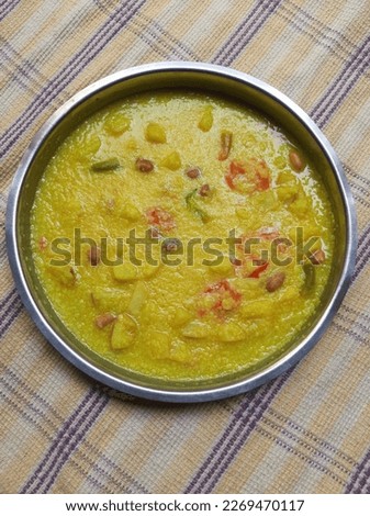 Decorate Sabudana Khichdi,Indian Desi Food Wagareli Khichdi