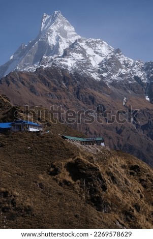 Traveling pictures of Nepal, street photography, landscape and mountain pictures during trekking trough the Annapurna region, Mardi Himal trek and Poonhill trek, with the scenic mountain Fishtail.