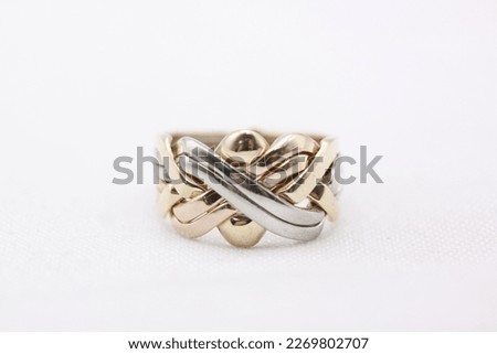 Luxury Gold Ring Puzzle Style Mens Fashion