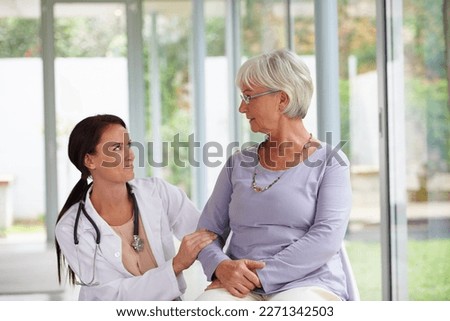 Howre you feeling today. young doctor checking up on her senior patient.