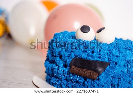 A happy blue birtday cake look