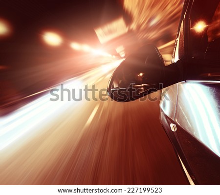 The car moves at great speed at the night