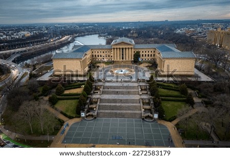 Art Museum Philadelphia - aerial view - street photoraphy