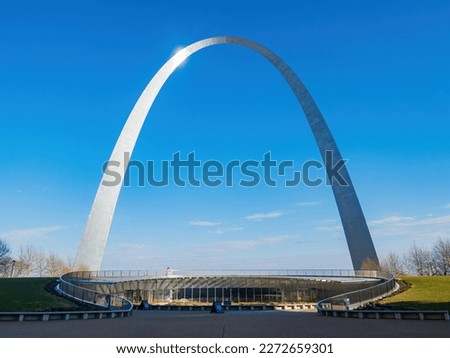 Sunny view of The Gateway Arch at Missouri Royalty-Free Stock Photo #2272659301