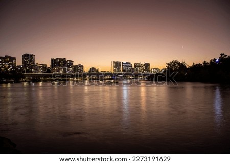 the perfect sunset in the middle of the city in Kangaroo Point Brisbane.