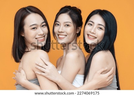 Beauty photo of three young Asian women