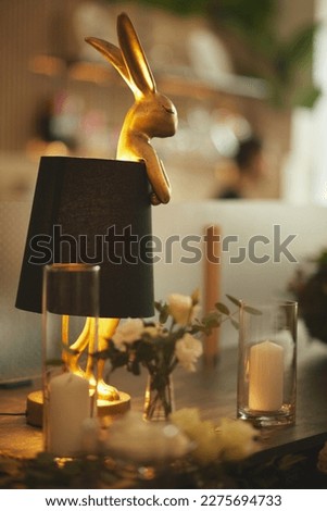 I saw this interesting lamp on my friends wedding as a table decoration.