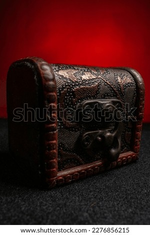 wooden treasure chest pirate jewerly