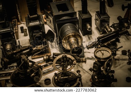 Vintage optical devices in a shop 