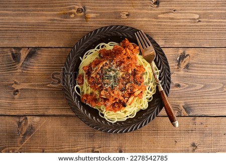 Spaghetti with tomato baes meat sauce