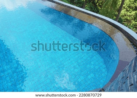 Curved section of a swimming pool