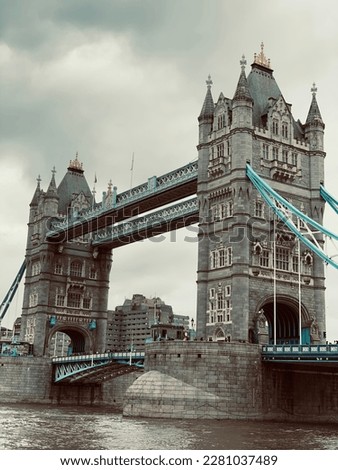 A picture of London Tower Bridge with cloudy weather