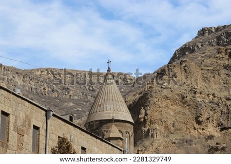 Various and wonderful pictures of nature, buildings, handicrafts, history and animals in Armenia