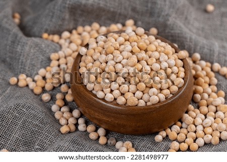 yellow dry peas for cooking porridge, a large amount of dry peas close-up