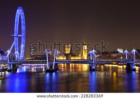 Night scene on the River Thames