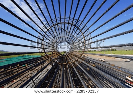 Rolls of steel wire mesh for building construction on the ground using，A grid of steel bars for building Bridges