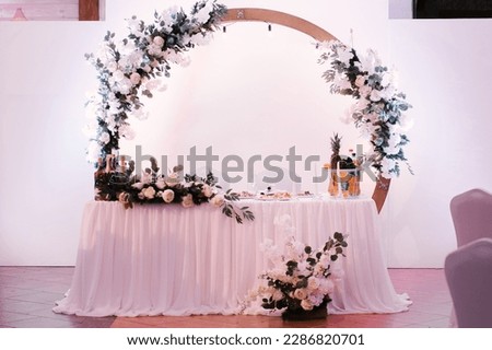 Table decor for newlyweds, Wedding event decor