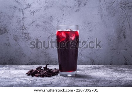 A picture of juice of red rose.
