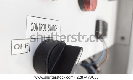 The Close up selector switch for control switching on the panel board.