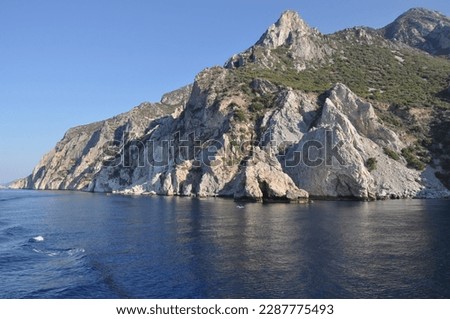 The mountains and sea on Mount Athos