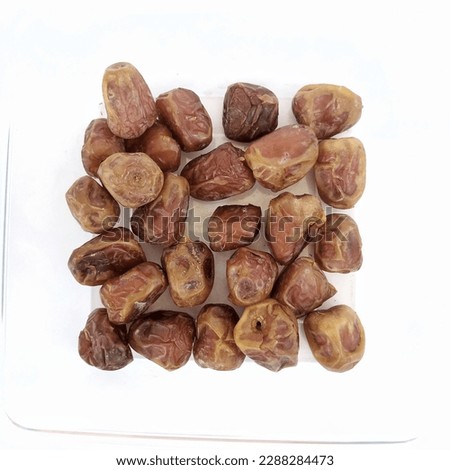 Dates are native to the Middle East, many are also found in Indonesia and are usually synonymous with the month of Ramadan