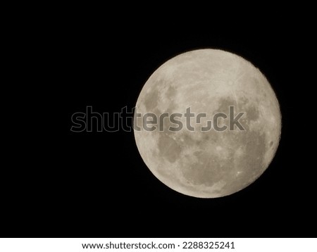 pictures of the full moon