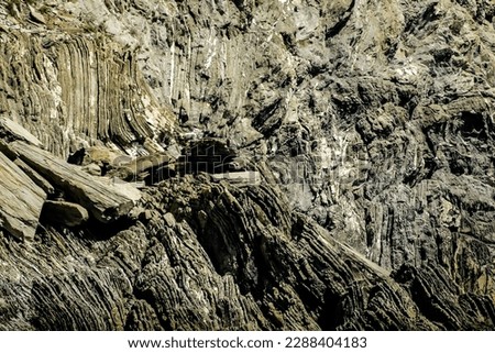 rock in the canyon, beautiful photo digital picture, beautiful photo digital picture