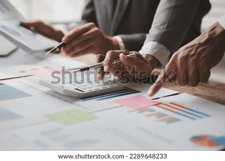 Groups of people joining in discussions, business meetings, startup company sales team meetings, brainstorming and summary of company performance. Business strategy management concept.