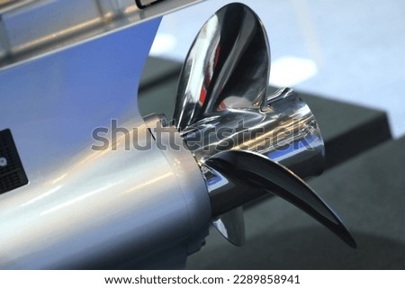 Boat propeller made of aluminum Located at the stern of the boat connected to the boat engine. Royalty-Free Stock Photo #2289858941
