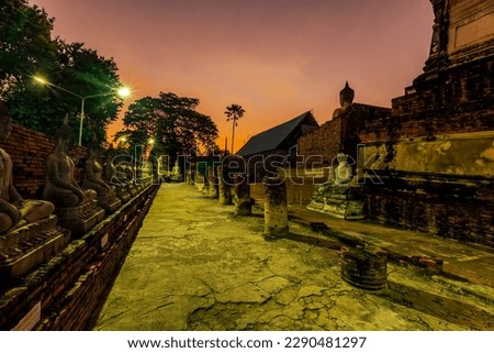 Ayutthaya Historical Park covers the ruins of the old city of Ayutthaya, Phra Nakhon Si Ayutthaya , Thailand