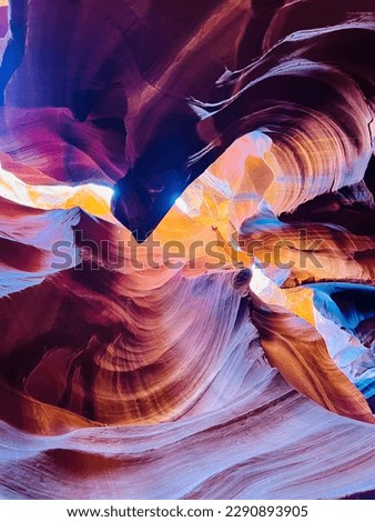 Light and shadow in Lower Antelope Canyon