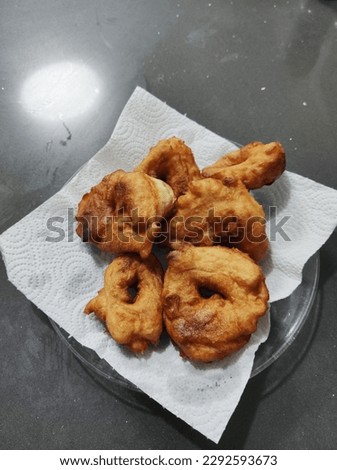 Spinj Mimona - special donuts to go out on Passover