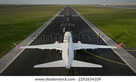 beautiful flying commercial plane picture 