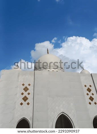 Masjid Syekh Zayed Solo
Masjid Raya Solo
Masjid Surakarta
Indonesian Mosque
Mosque Royalty-Free Stock Photo #2293390937