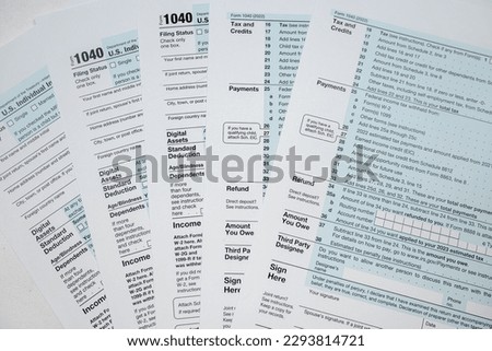 blank a 1040 tax form. time for tax. deadline