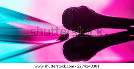 music background with microphone and vinyl disc