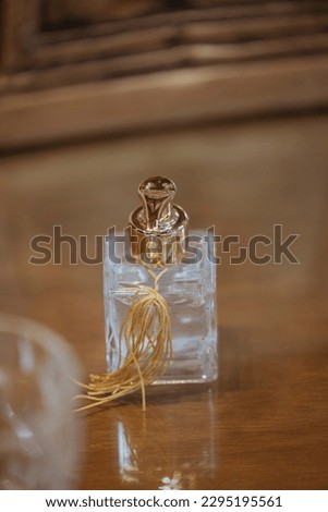 Perform Diffuser centered on a table during a wedding reception