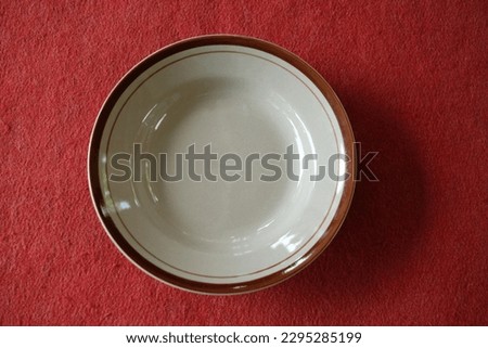photo of empty plate on isolated background