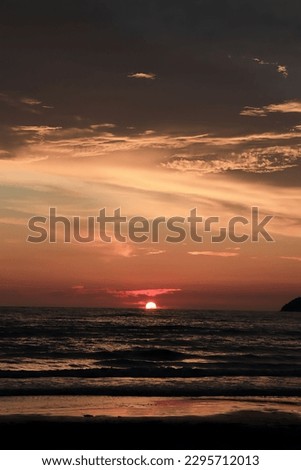 picture of sunset on the beach 