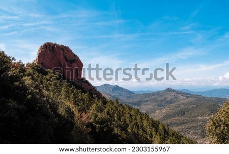Photo of the Massif de l'Estérel, trails and Pic de l'Ours, in Saint-Raphaël in Provence, France